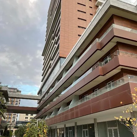 Apartment Brand-new Elegant 1-bedroom *