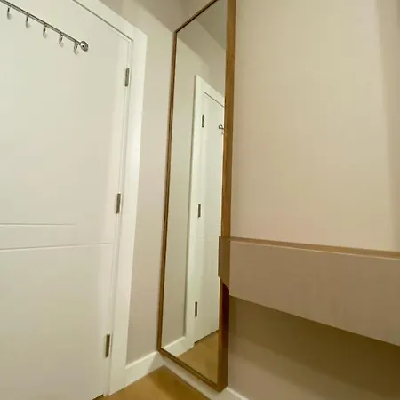 Brand-new Elegant 1-bedroom