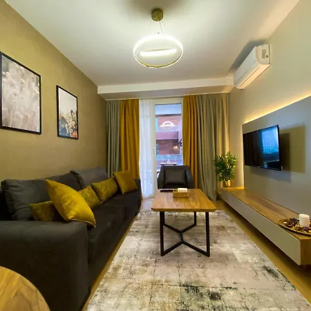 Brand-new Elegant 1-bedroom Apartment
