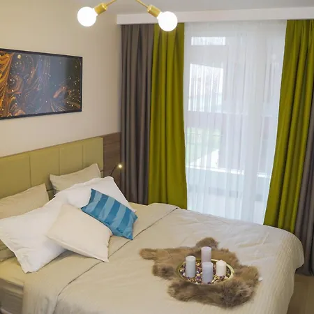 Brand-new Elegant 1-bedroom