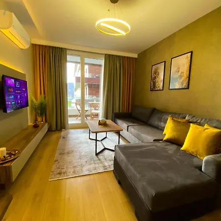 Brand-new Elegant 1-bedroom *