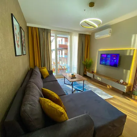Brand-new Elegant 1-bedroom